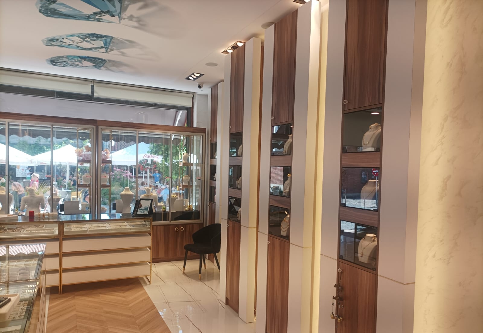 Nessebar Kuyumcu Mağazası